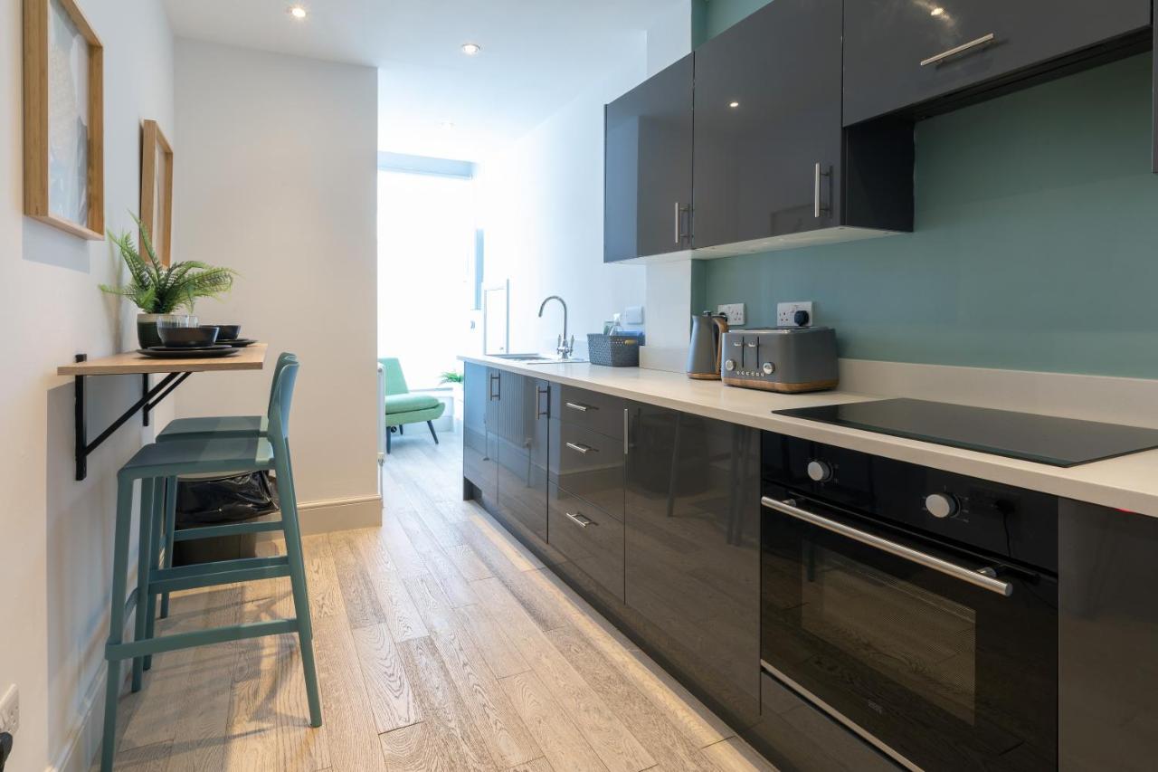 Cosy One Bedroom Apartments With Free Evening Parking Southampton Buitenkant foto