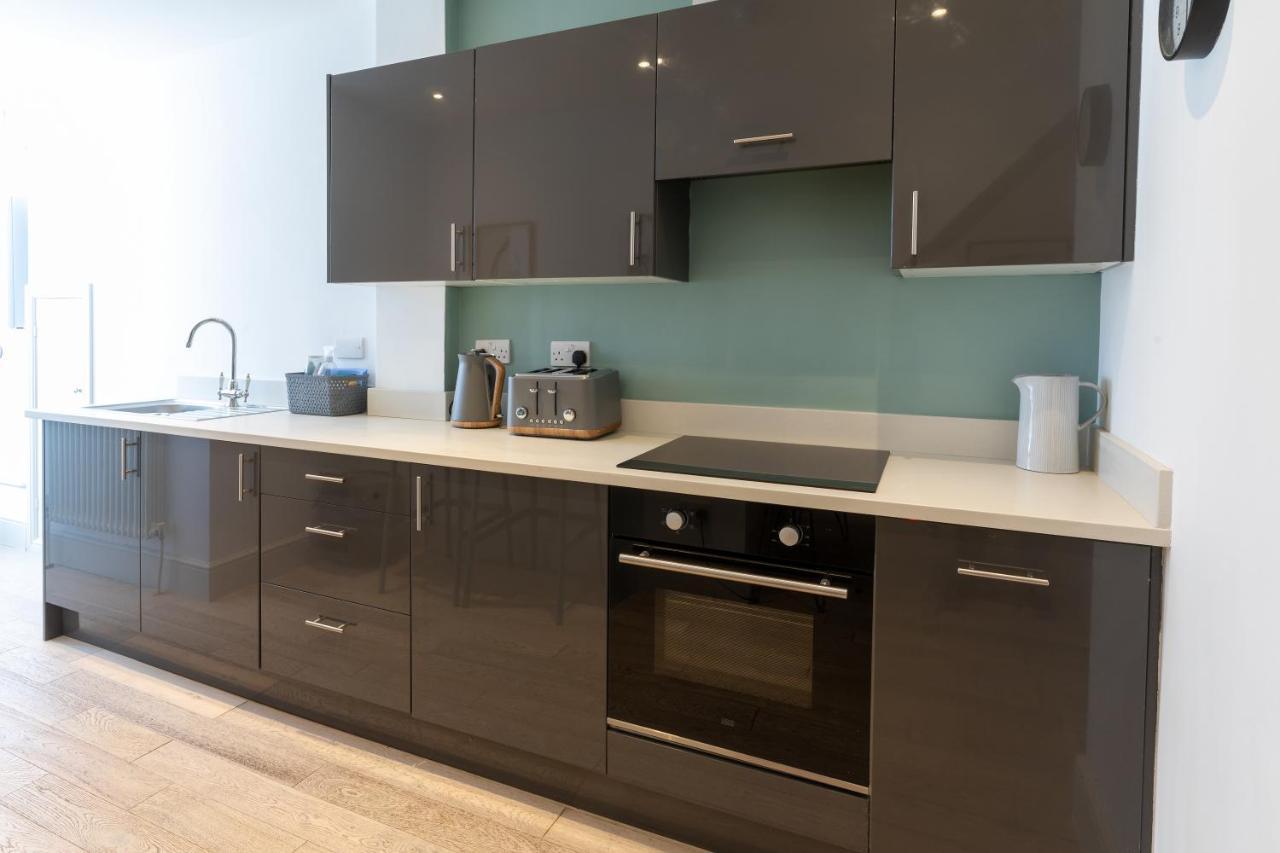 Cosy One Bedroom Apartments With Free Evening Parking Southampton Buitenkant foto