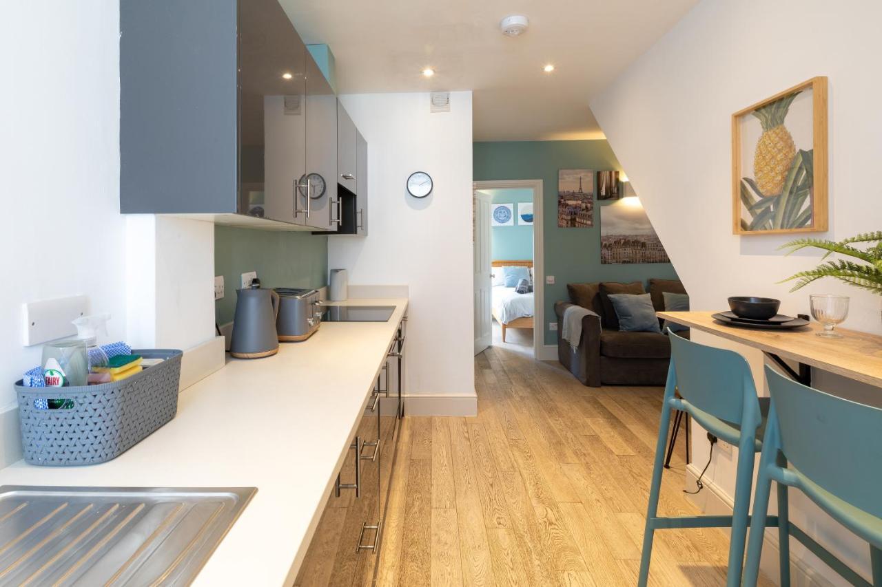 Cosy One Bedroom Apartments With Free Evening Parking Southampton Buitenkant foto